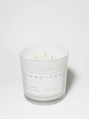 White Flowers 21 oz scented candle